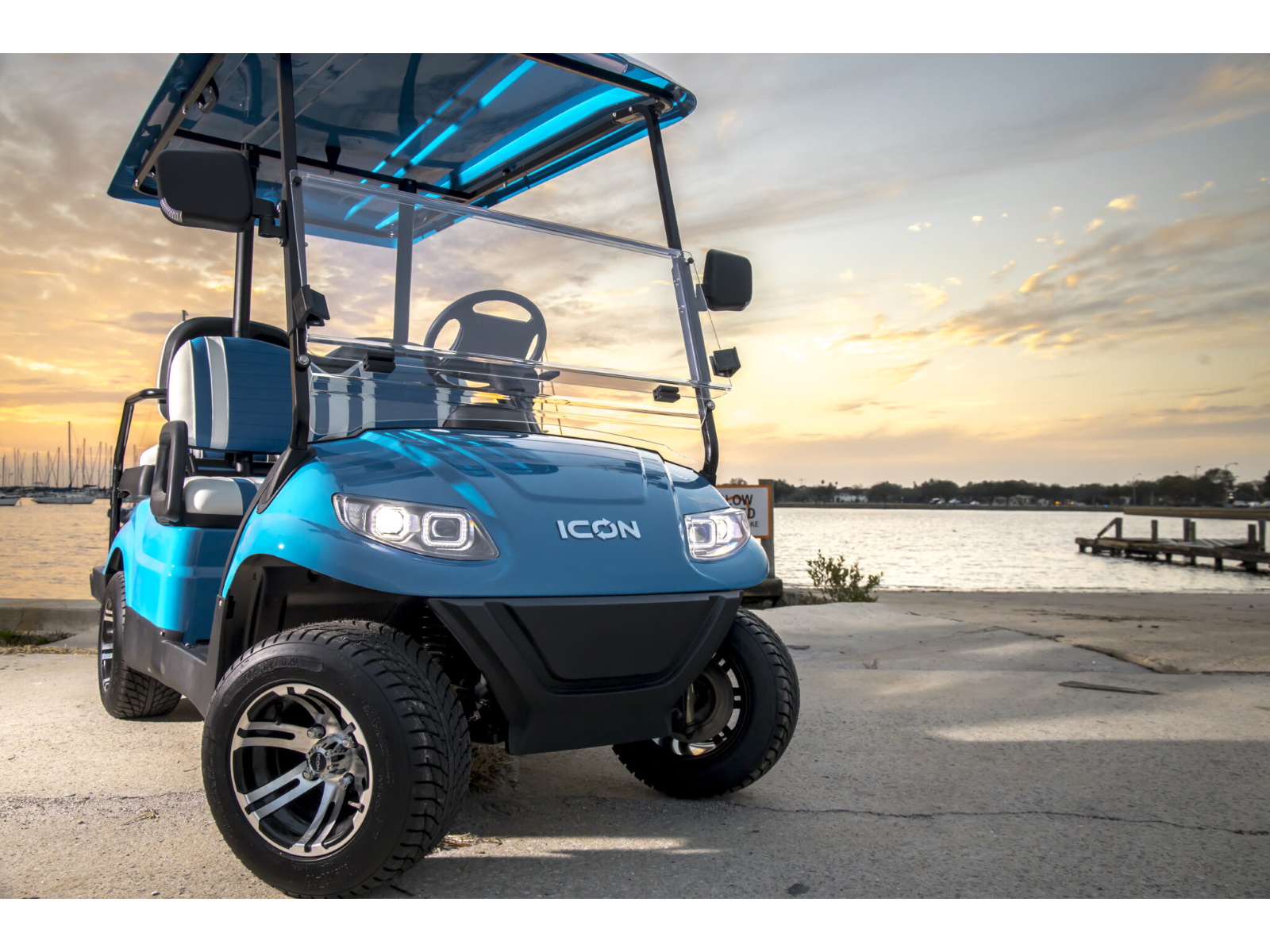 2023-ICON-EV-i40-White-564987 | Ashburn, GA | Trailer Dealership